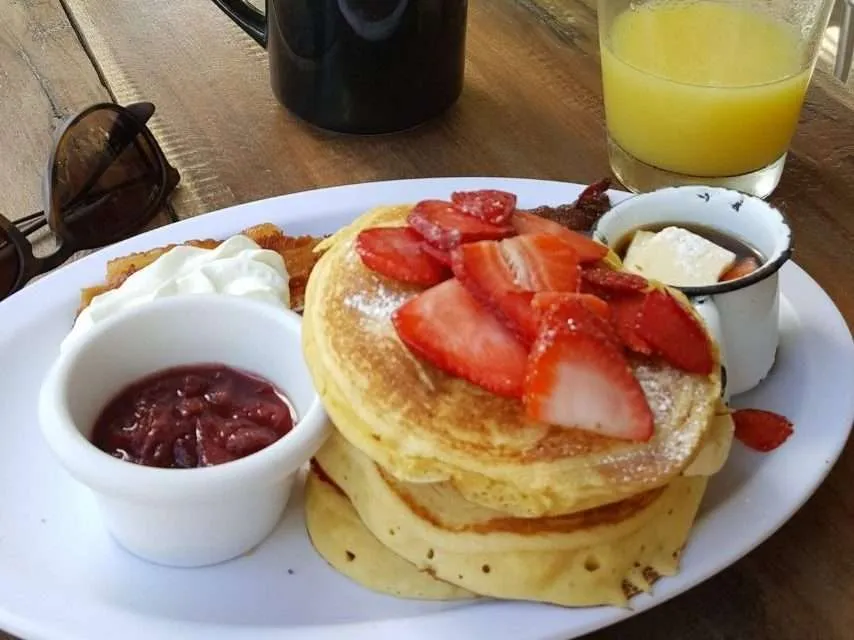 A plate of pancakes at Que Huevos Breakfast Restaurant in Playa del Carmen