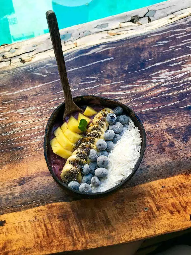 Peace and Bowl Smoothie Bowl