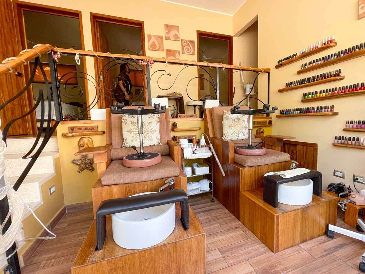 The nail service area at Quinto Elemento Spa Playa del Carmen