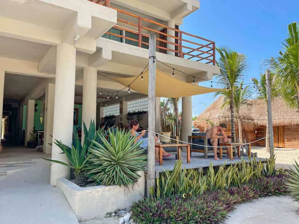 Noah Hotel Mahahual Malecon