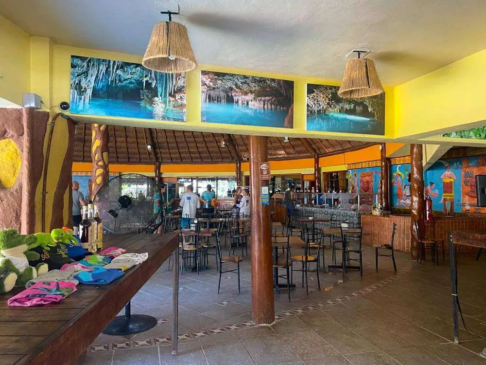 Rio Secreto Restaurant