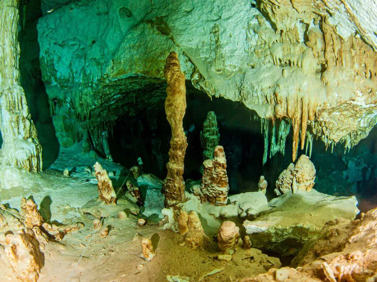 Cenote Taak Bi Ha Scuba Diving