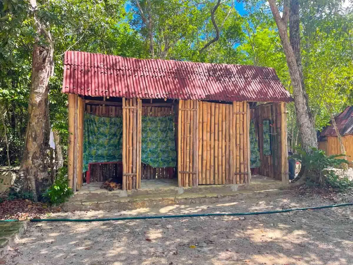 Cenote Taak Bi Ha Changing Rooms