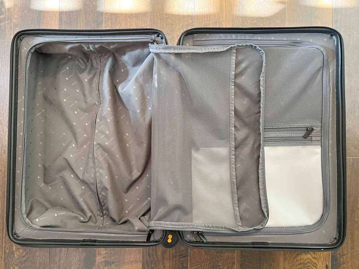 A view of the Inside (Left) of the Level8 Voyageur Carry-On